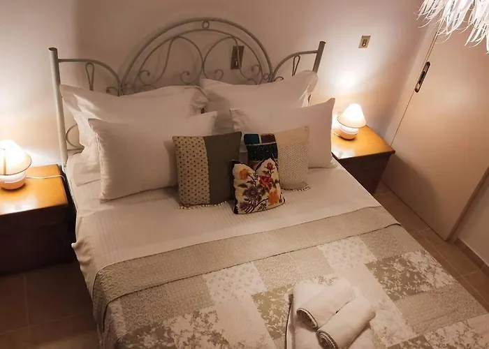 Apartment 95 M2, Center Of Sitia, Wifi, 350M Beach